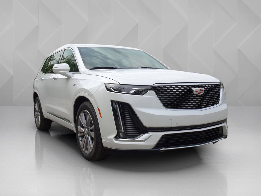 Certified 2025 Cadillac XT6 Premium Luxury AWD/4WD image 6