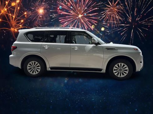 Used 2024 Nissan Armada SV AWD/4WD image 6
