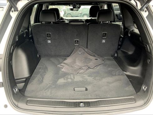 Certified 2025 Jeep Grand Cherokee Limited image 30