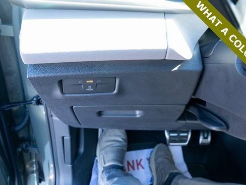 New 2026 Volkswagen Tiguan SE R-Line image 25