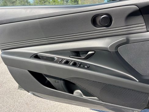 New 2026 Hyundai Elantra Sport w/ Cargo Package image 9