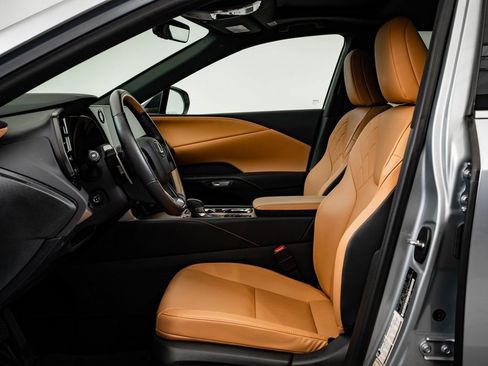 Used 2025 Lexus RX 350 Premium image 23