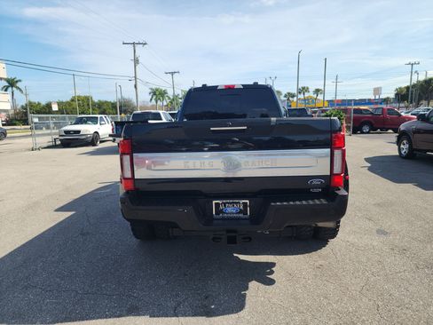 Used 2022 Ford F450 King Ranch w/ King Ranch Ultimate Package image 4