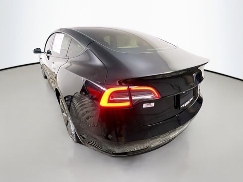 Used 2023 Tesla Model 3 Standard Range image 8