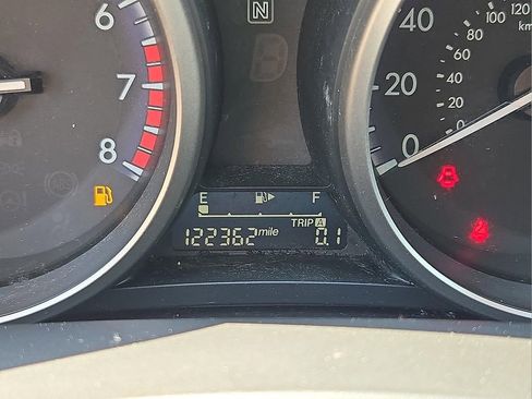 Used 2012 MAZDA MAZDA3 i Touring FWD image 23