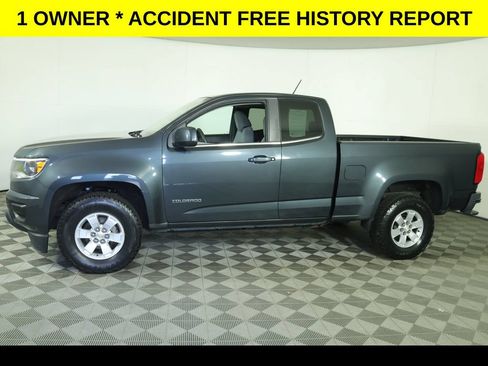 Used 2018 Chevrolet Colorado W/T w/ WT Convenience Package RWD image 2