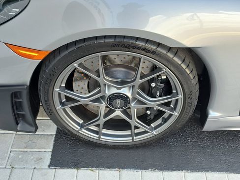 Used 2025 Porsche 718 Cayman GT4 RS RWD image 8