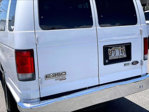 Used 2014 Ford E-350 and Econoline 350 XL w/ Power Windows & Locks Group RWD image 18