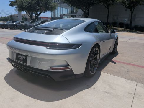 Used 2022 Porsche 911 GT3 RWD image 10