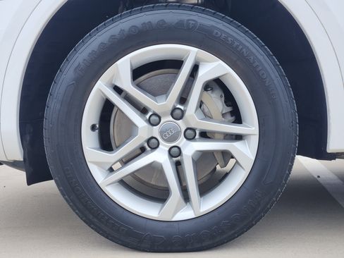 Used 2018 Audi Q5 2.0T Premium image 11