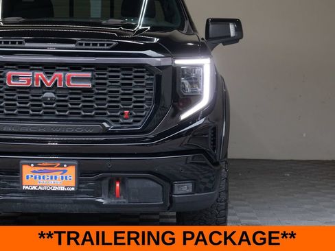 Used 2022 GMC Sierra 1500 AT4 w/ AT4 Premium Package AWD/4WD image 5