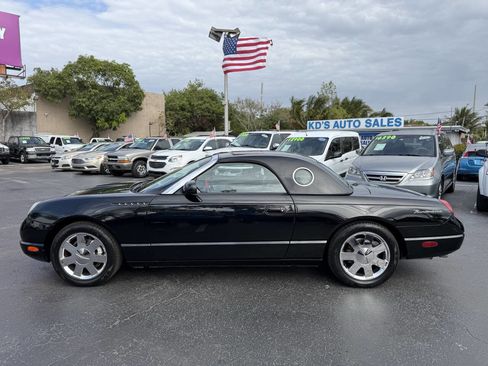 Used 2002 Ford Thunderbird Deluxe image 4