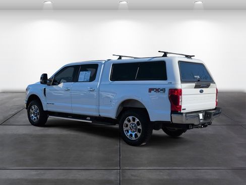 Used 2022 Ford F250 Lariat w/ Chrome Package image 3