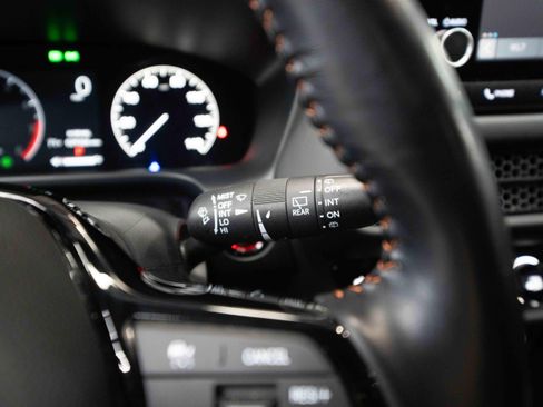 Used 2025 Honda HR-V Sport image 14