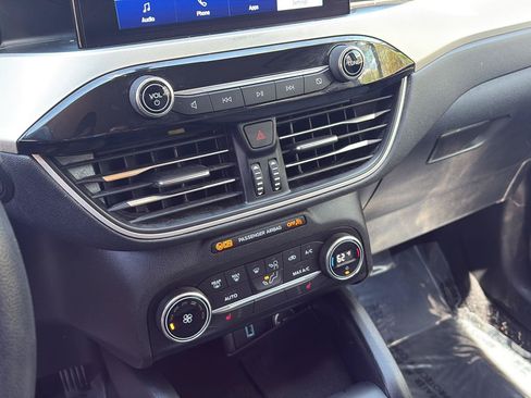 Used 2020 Ford Escape SE AWD/4WD image 23