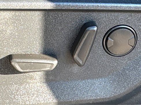 Used 2022 Ford F150 XLT w/ Equipment Group 302A High image 18