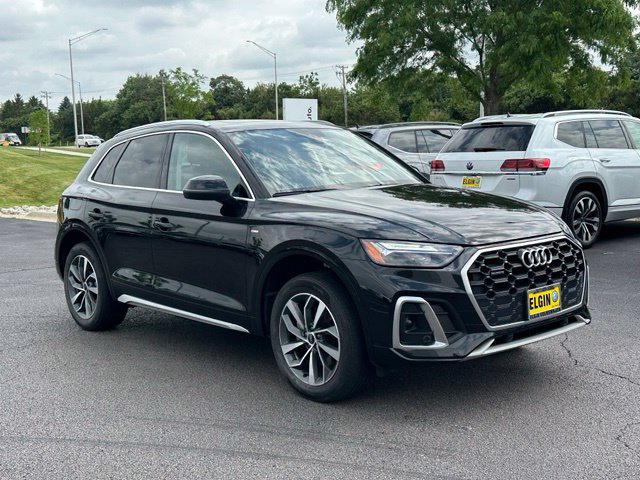 Used 2023 Audi Q5 2.0T Premium w/ Convenience Package AWD/4WD image 3