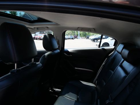 Used 2016 MAZDA MAZDA3 i Grand Touring FWD image 19