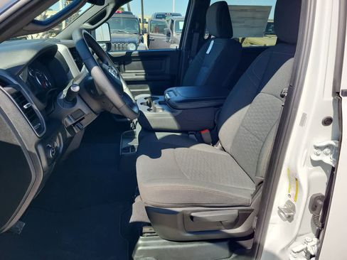 New 2026 RAM 2500 Tradesman AWD/4WD image 19
