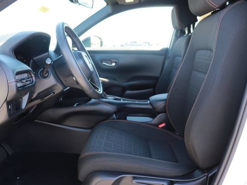 Used 2024 Honda HR-V Sport image 10