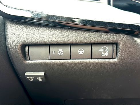 New 2026 Nissan Kicks SR w/ SR Premium Package FWD image 26