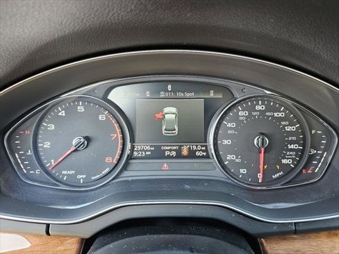 Used 2023 Audi Q5 2.0T Premium image 12