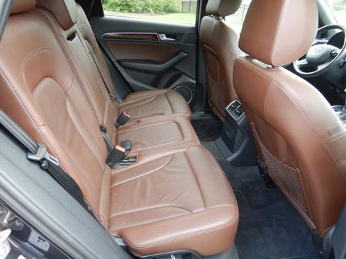Used 2017 Audi Q5 2.0T Premium Plus w/ Technology Package AWD/4WD image 15