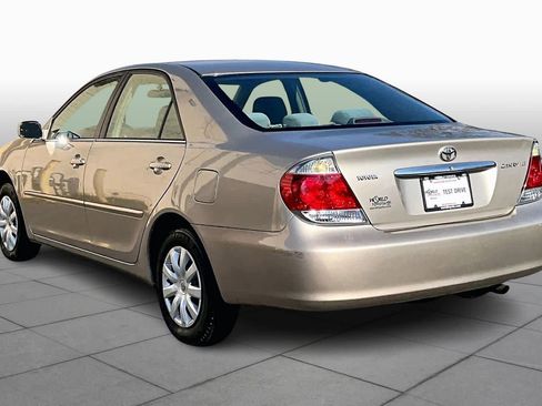 Used 2005 Toyota Camry LE image 11