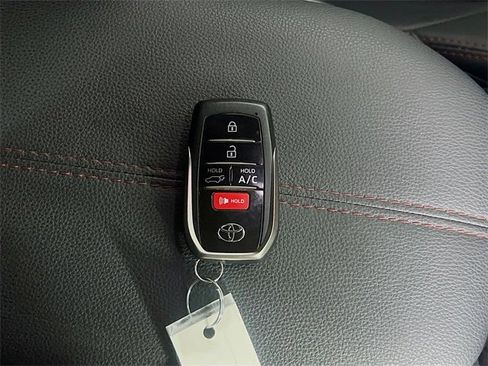 Used 2024 Toyota RAV4 XSE image 32