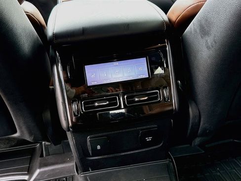 Used 2024 Lincoln Aviator Reserve w/ Equipment Group 201A AWD/4WD image 27