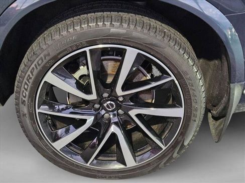 Used 2024 Volvo XC90 B5 Plus w/ Protection Package Premier AWD/4WD image 5
