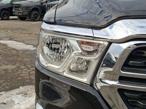 Used 2022 RAM 1500 Big Horn AWD/4WD image 12