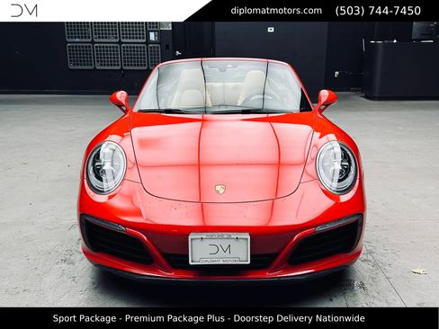 Used 2018 Porsche 911 Carrera 4S image 12