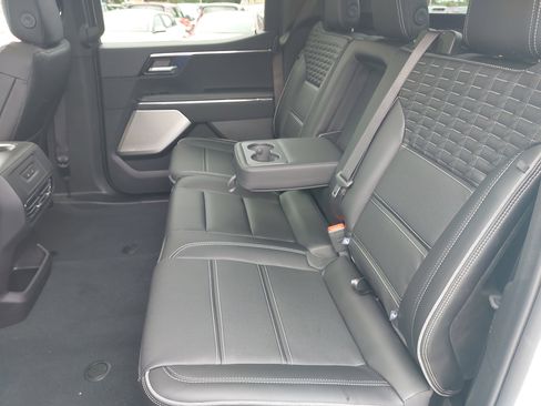 New 2025 GMC Sierra EV Denali image 14