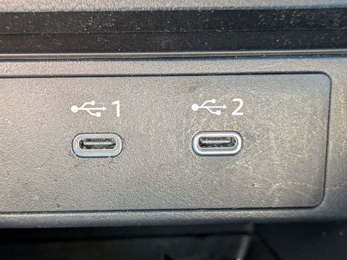 Used 2025 Nissan Kicks SR image 22