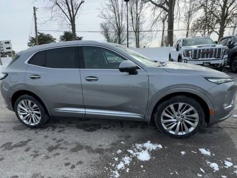 New 2026 Buick Envision Avenir image 9