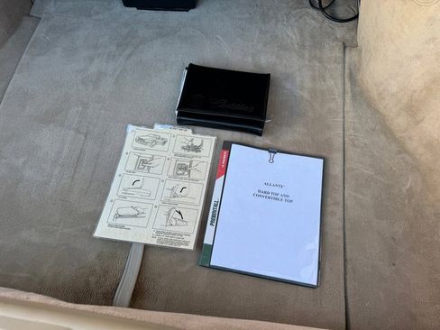 Used 1993 Cadillac Allante image 24