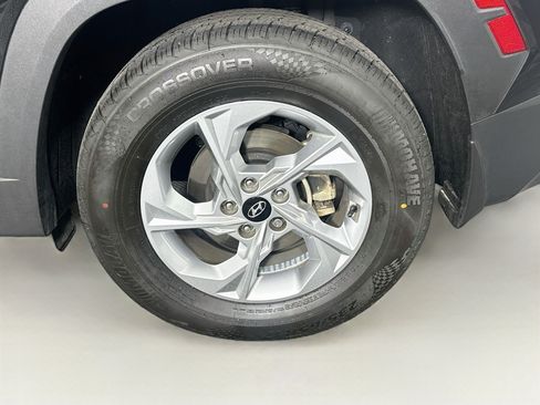 Used 2024 Hyundai Tucson SE FWD image 11