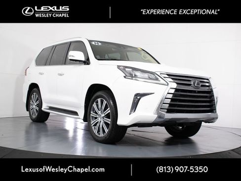 Used 2016 Lexus LX 570 4WD w/ Luxury Package image 1