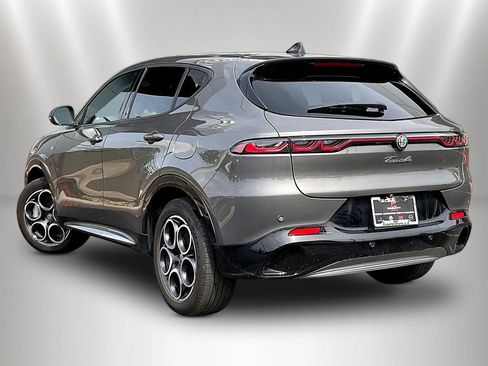Used 2024 Alfa Romeo Tonale Ti AWD/4WD image 4
