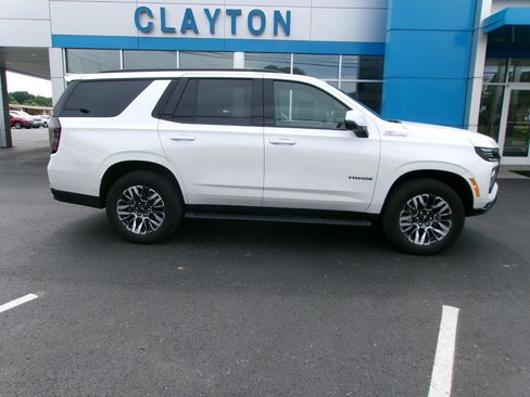Used 2025 Chevrolet Tahoe Z71 w/ Comfort Package AWD/4WD image 2