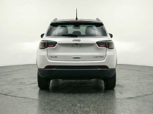 Used 2025 Jeep Compass Limited AWD/4WD image 7