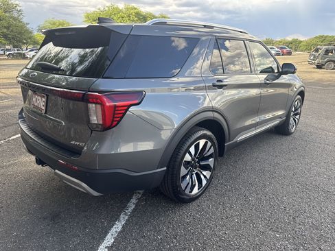 Used 2026 Ford Explorer Platinum w/ LUX Leather Package AWD/4WD image 11