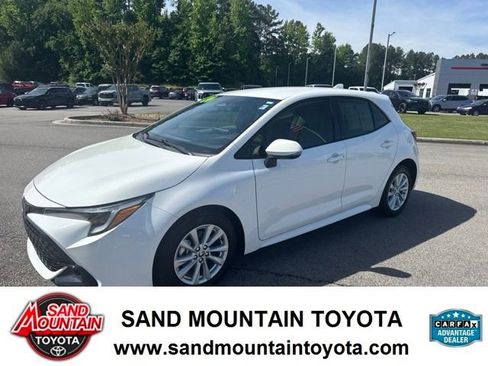 Used 2024 Toyota Corolla SE FWD image 6
