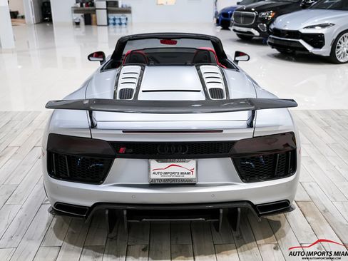 Used 2018 Audi R8 V10 w/ Carbon Exterior Package AWD/4WD image 19