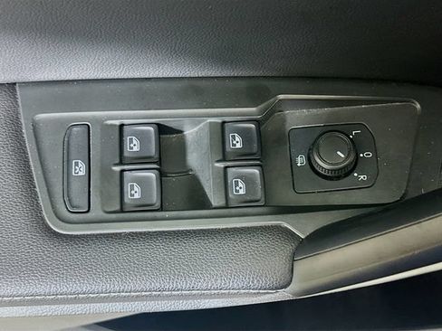 Used 2024 Volkswagen Tiguan S AWD/4WD image 17