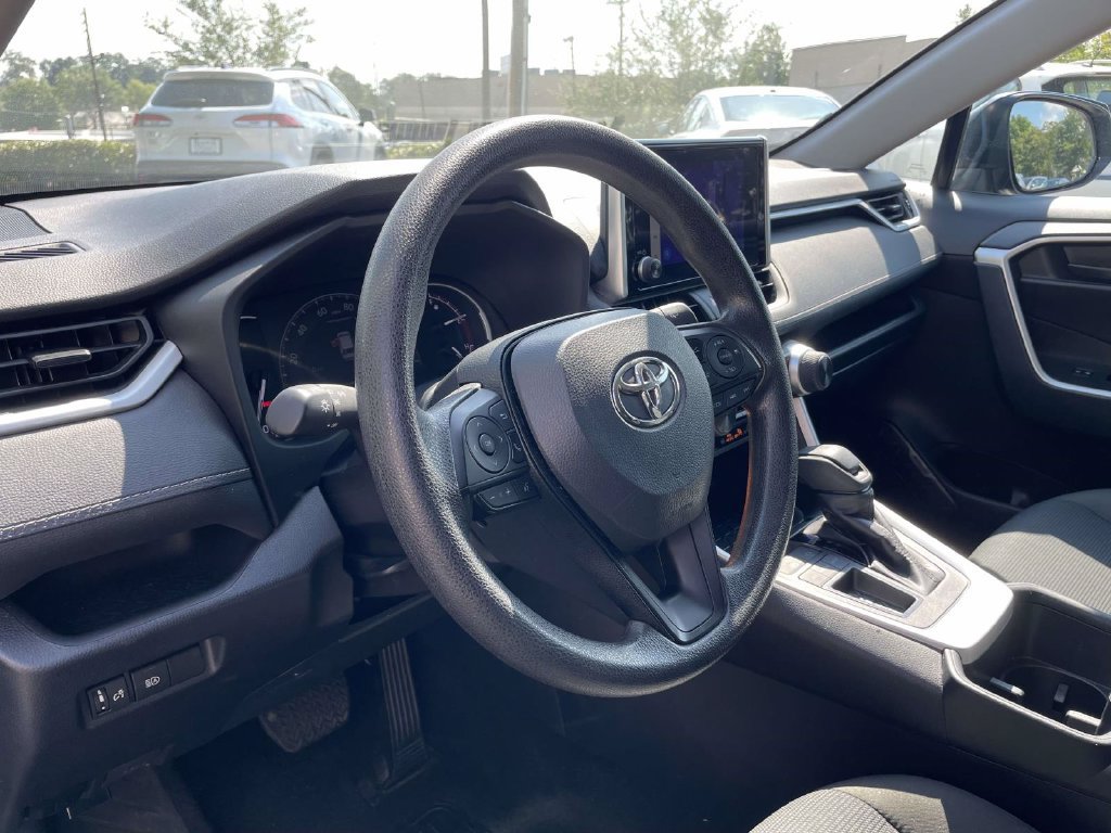 Used 2025 Toyota RAV4 LE FWD image 18