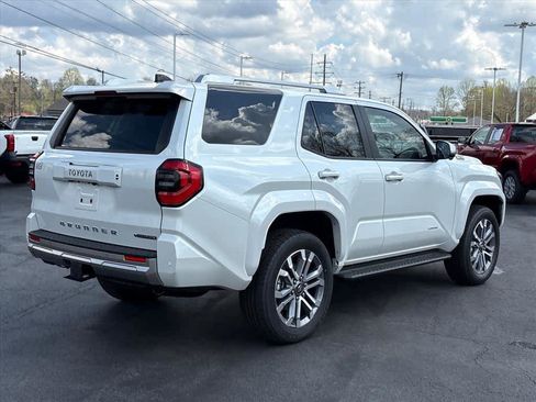 New 2026 Toyota 4Runner Limited AWD/4WD image 3