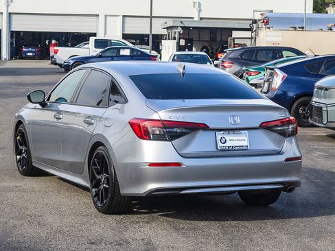 Used 2023 Honda Civic Sport image 4