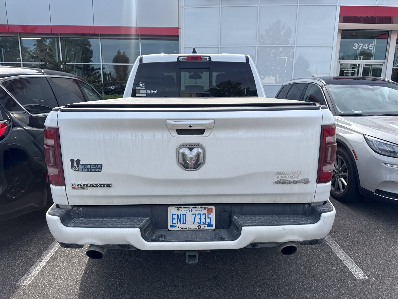 Used 2019 RAM 1500 Laramie w/ Sport Appearance Package AWD/4WD image 5